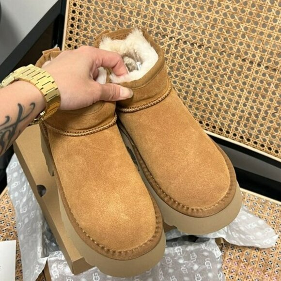 UGG Classic Ultra Mini New Heights Boot - Picture 5 of 9
